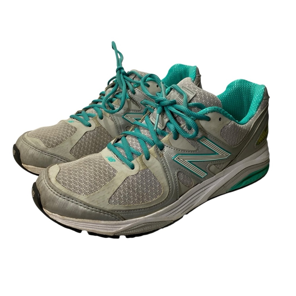 New Balance 10.5 1540v2 USA Made Silver Mint Running Sports Athletic‎ Fit Womens